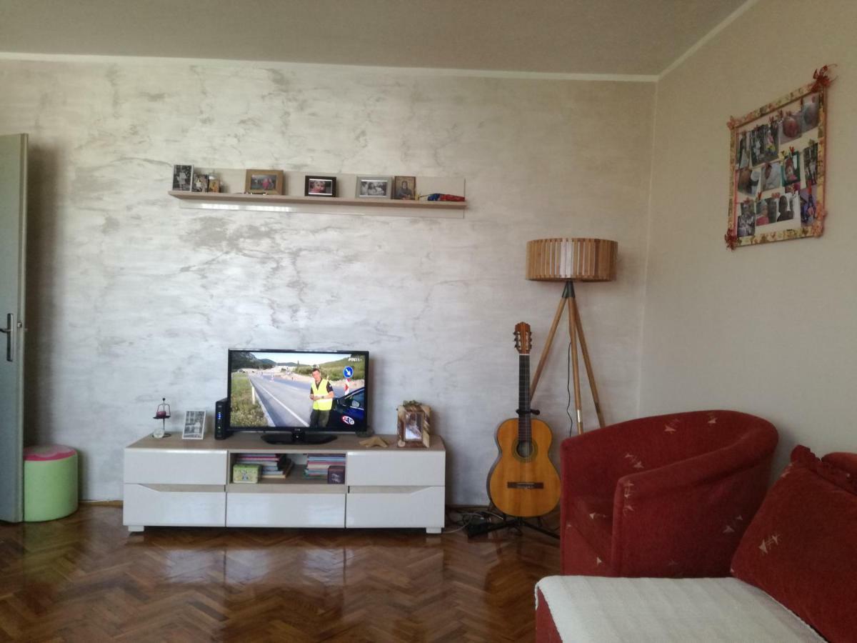 Apartman Lena Arandjelovac Exteriör bild